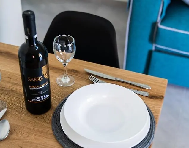 Katerina By The Sea سامي